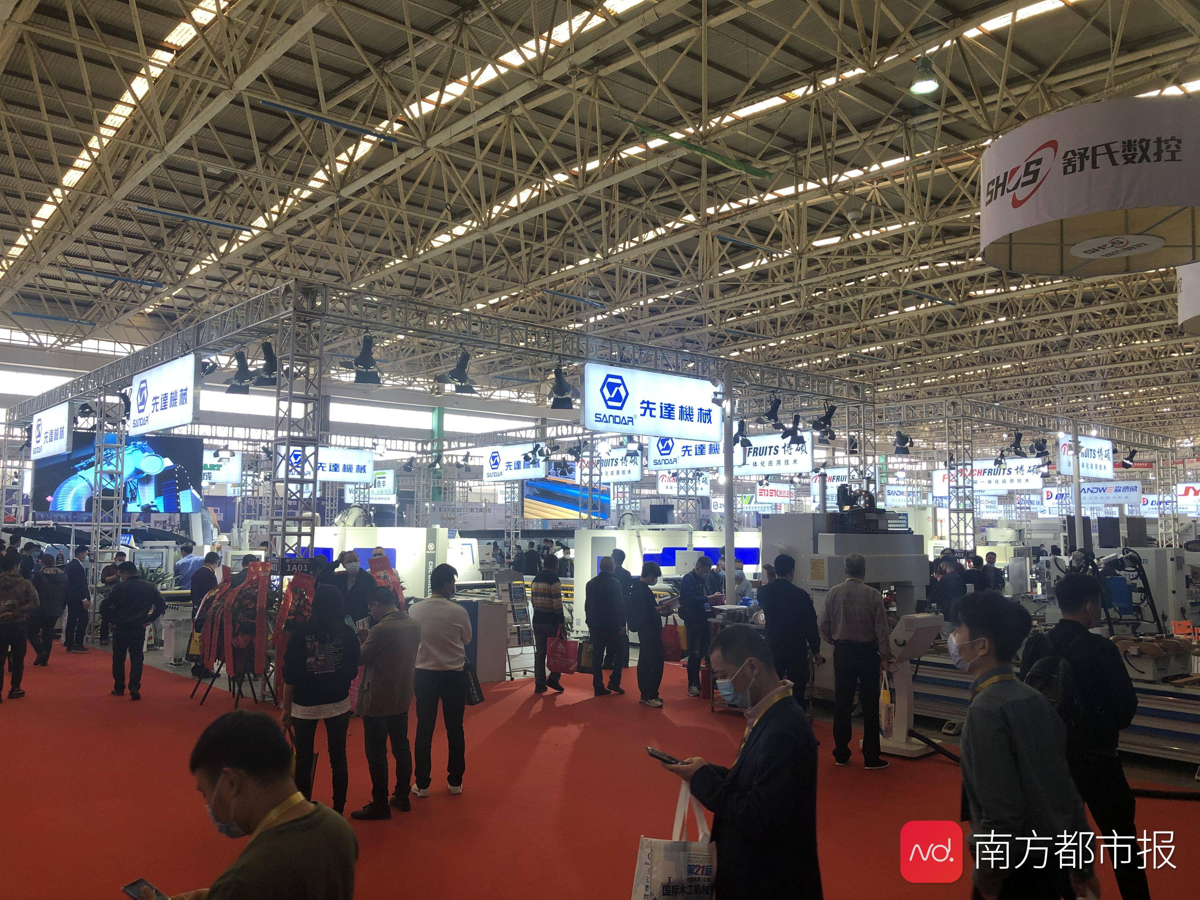 亚美体育官方APP下载400多家企业参展第21届国际木工机械博览会今日开幕